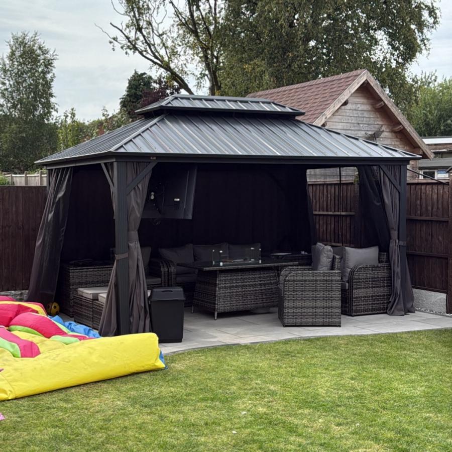 PURPLE LEAF Hardtop Tuinpaviljoen Essential met Neutraal Witte Verlichting, Gegalvaniseerd Stalen Dak, Aluminium Frame, Gordijnen en Klamboe – Grijs