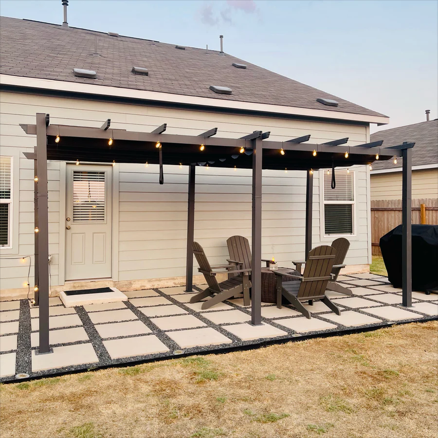 PURPLE LEAF pergola met overkapping voor de tuin